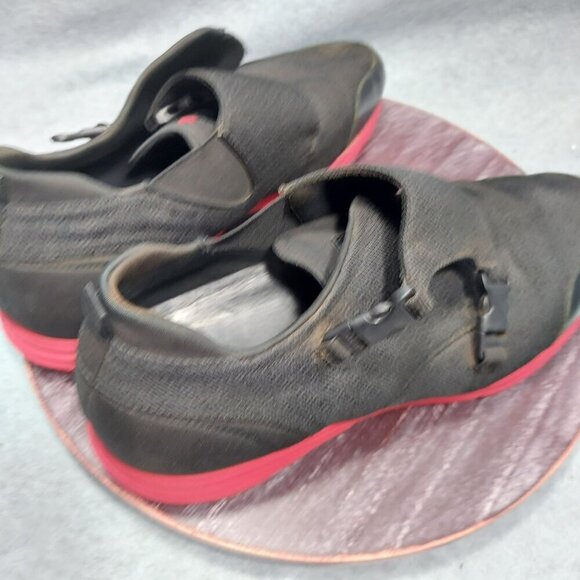 Hugo Mens Black & Red Slip-On Shoes W/ Abstract Pattern & Buckles - Picture 3 of 9